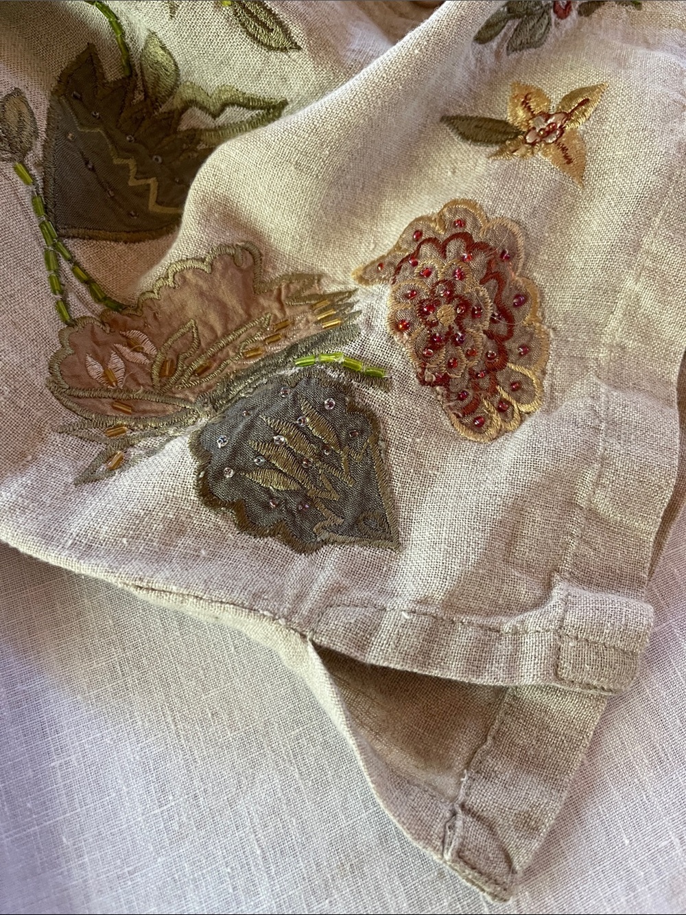 Beautiful tan embroidered 100% linen shirt - Picture 12 of 12